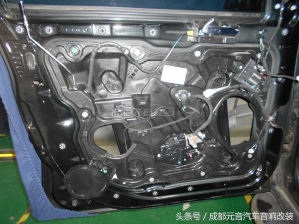 成都大切诺基改装包围,成都大切诺基音响改装