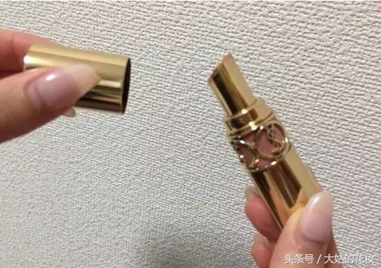 快用完的口红不要扔,口红要用完了不要慌