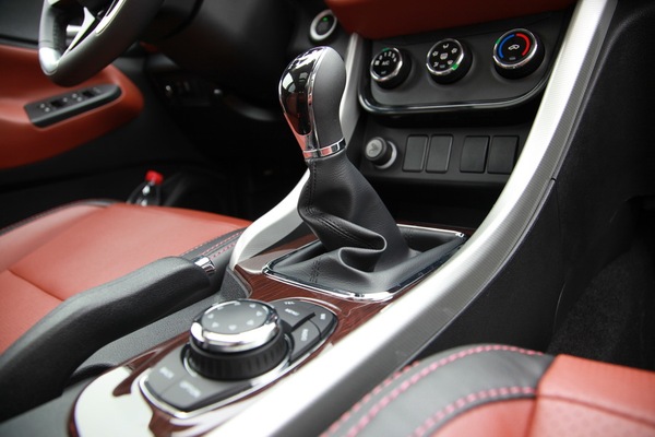 个大味儿还好试驾北汽幻速S3L