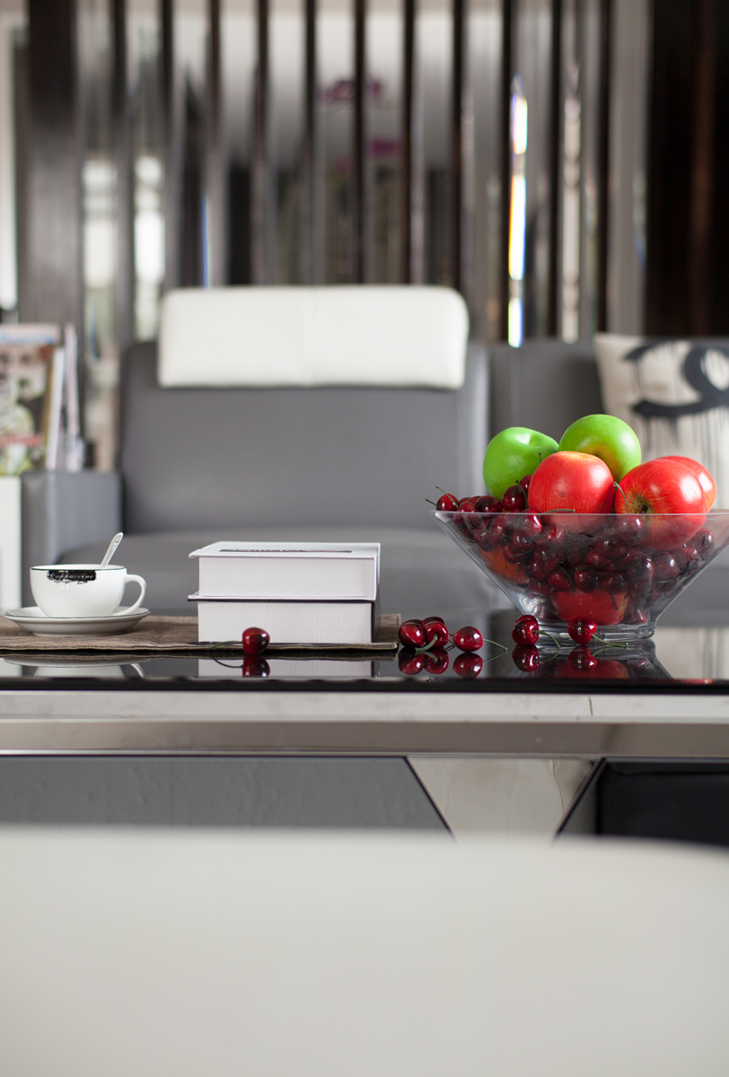 时尚生活家杂志,简约杂志风格