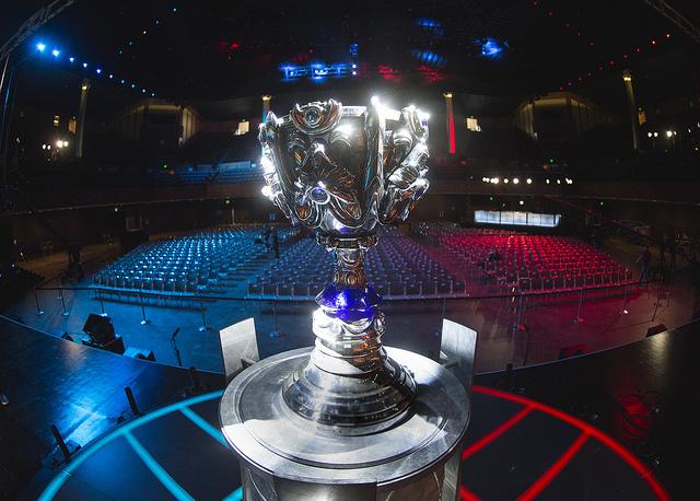 杰斯后期打波比,为什么波比吊打杰斯