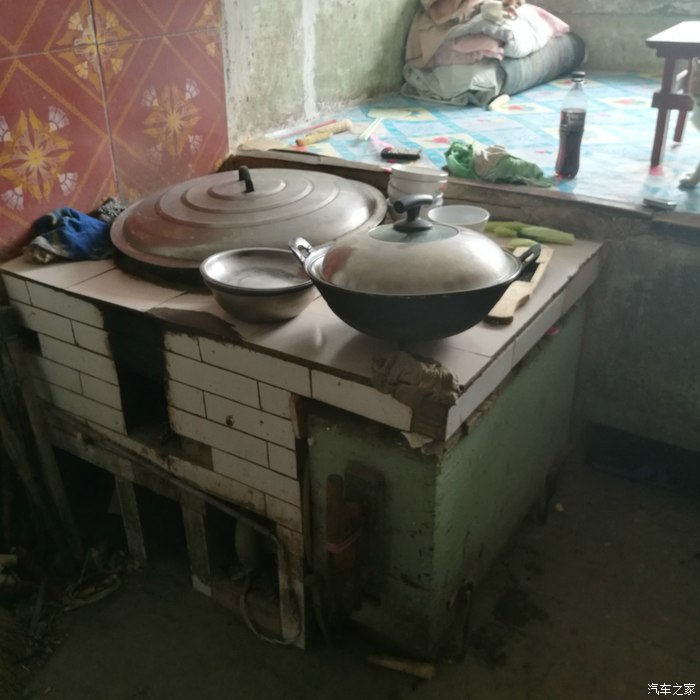 奥迪a6l2016款30fsi舒适型实拍,2016款奥迪a6l评测1.8t用车感悟