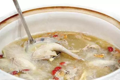 石岐最出名的乳鸽,中山石岐乳鸽奇葩特色