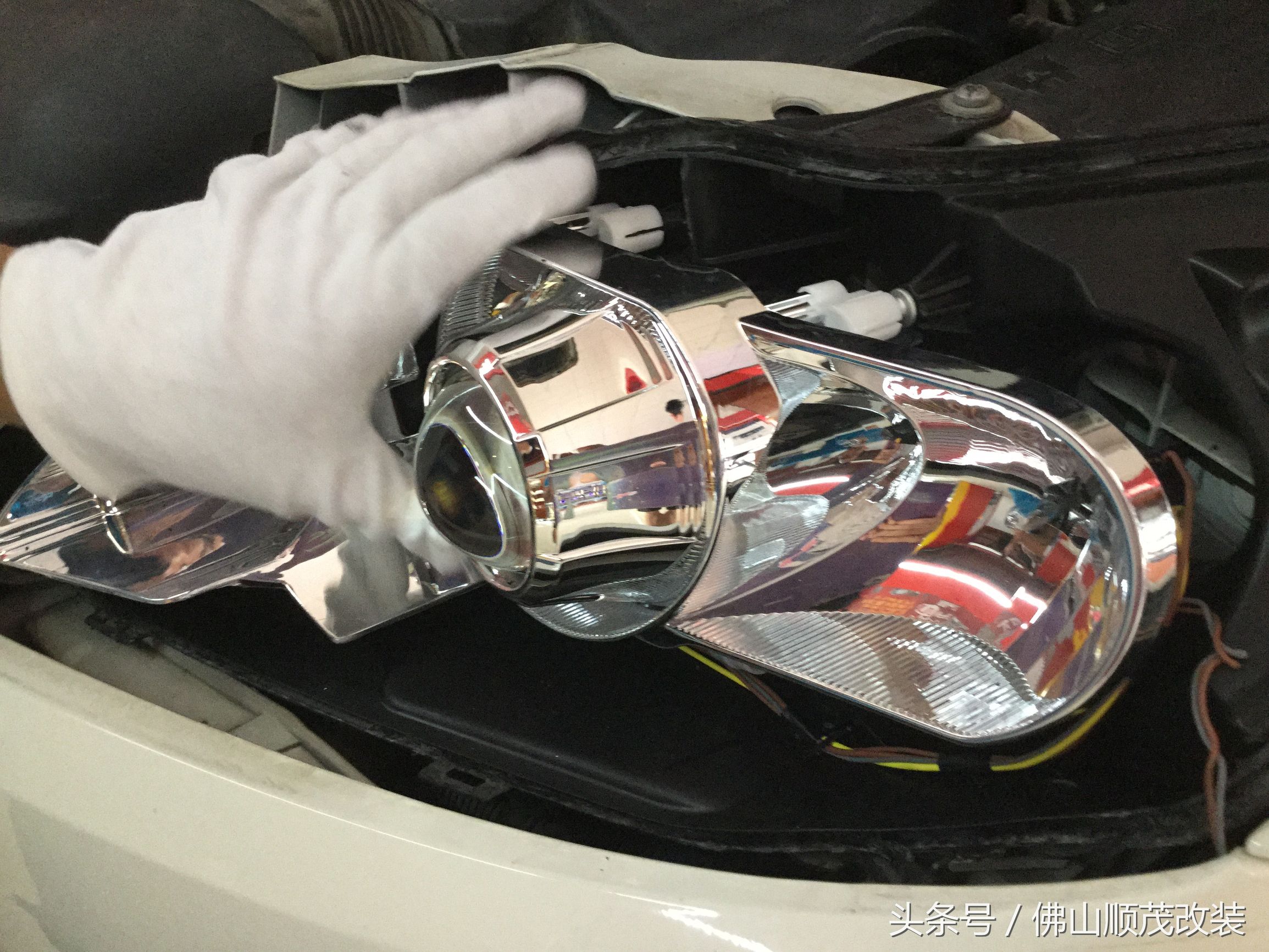 福克斯车灯不一样高,福克斯大灯升级恒威激光大灯