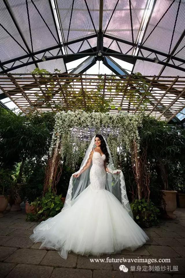 适合宽肩的婚纱,23款一字肩婚纱