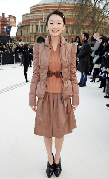 周冬雨为什么可以演静秋,周冬雨版静秋图片