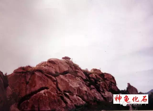 易县蔡家峪风景区有瀑布吗,易县蔡家峪景区人多吗