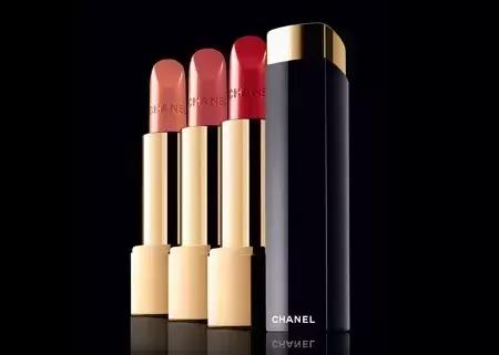 女神包包里必备款,女神包包里必备的精品