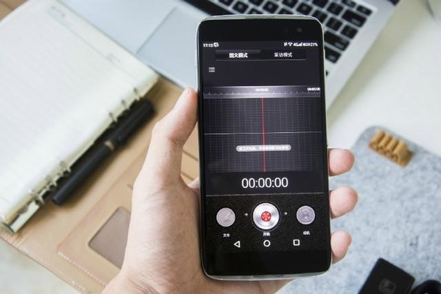 商务人士选择什么,商务机选哪款手机比较好