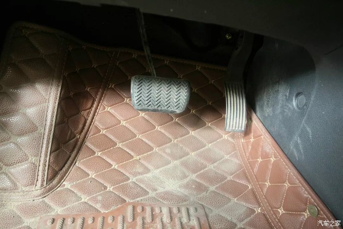 比亚迪S7驾驶感受,比亚迪s6十年车主感受