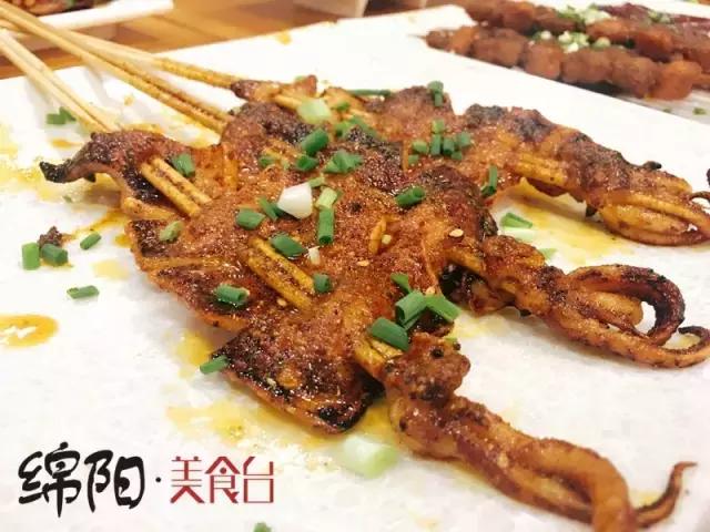 绵阳正宗炭火烧烤,烧烤界的扛把子好吃到嗷嗷叫