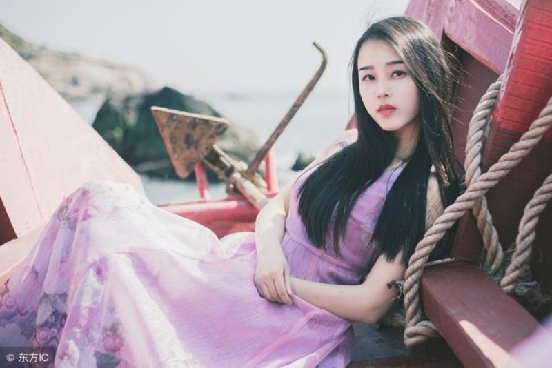 小说：总裁追她追进了娘家，她让步，只能答应先交往，限期三个月