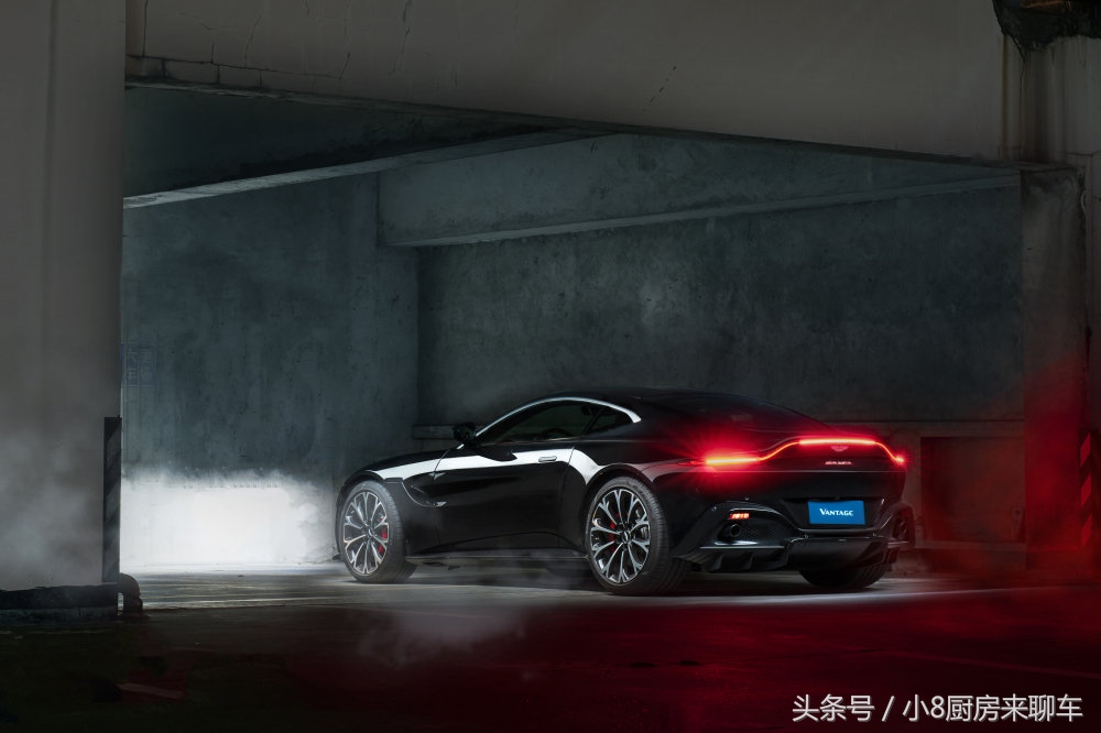 摄影师包里的设备,小八的摄影师长什么样