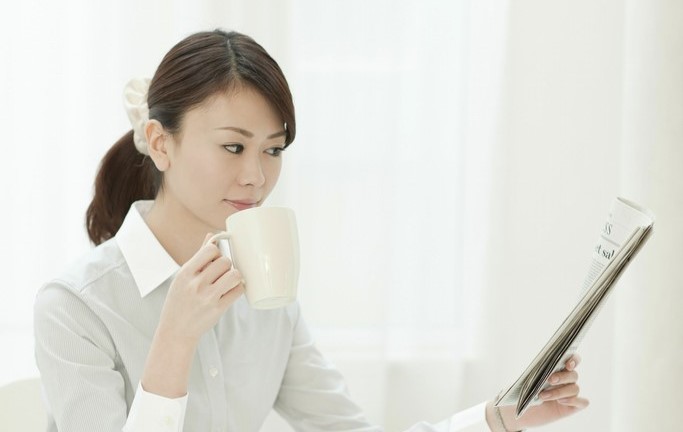 小说：美女记者为了大新闻，向穷小子撒娇：你想怎么样，就怎么样