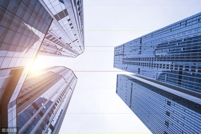 小说：白富美邻居主动邀请逛街，在线等，急！