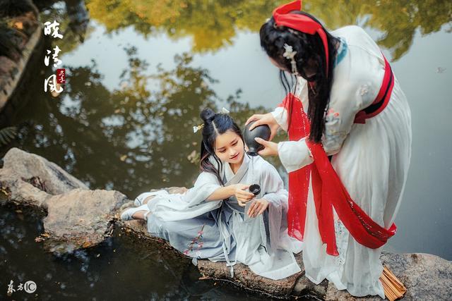 王爷中毒晕倒小说,王爷中毒强忍吐血小说