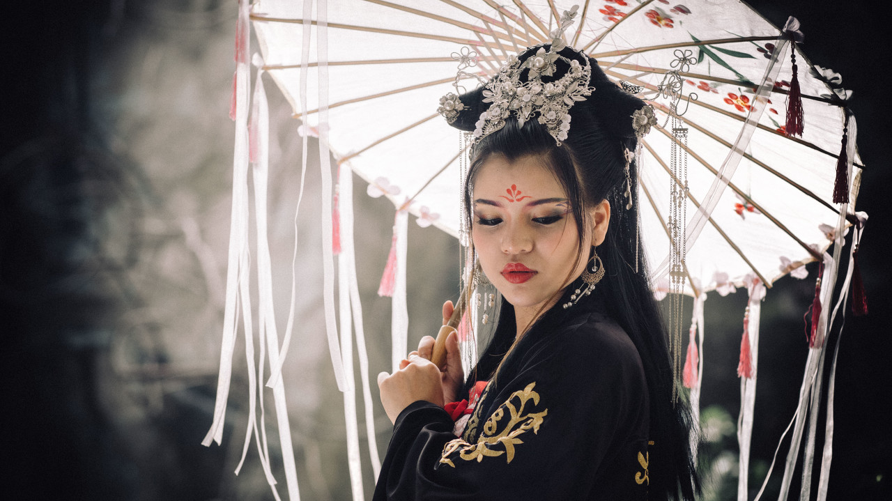 小说：不让用暗器？我这只橘猫不是暗器，是个剑鞘而已。