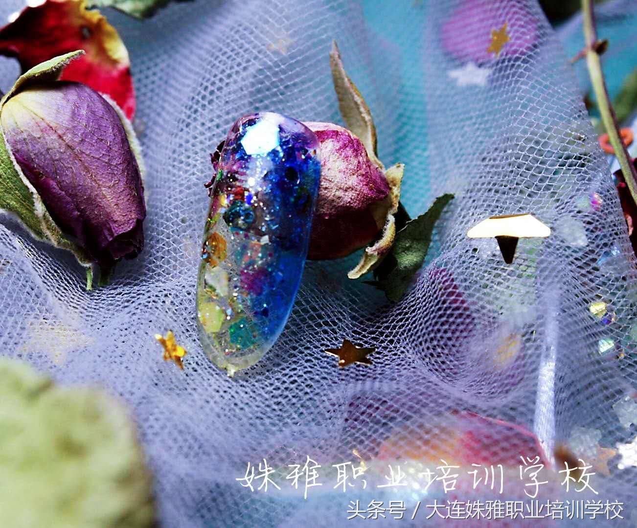 化妆学什么最有前途,女生学化妆有前途吗