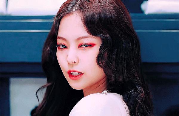 单眼皮jennie烟熏妆,如何画jennie的眼妆