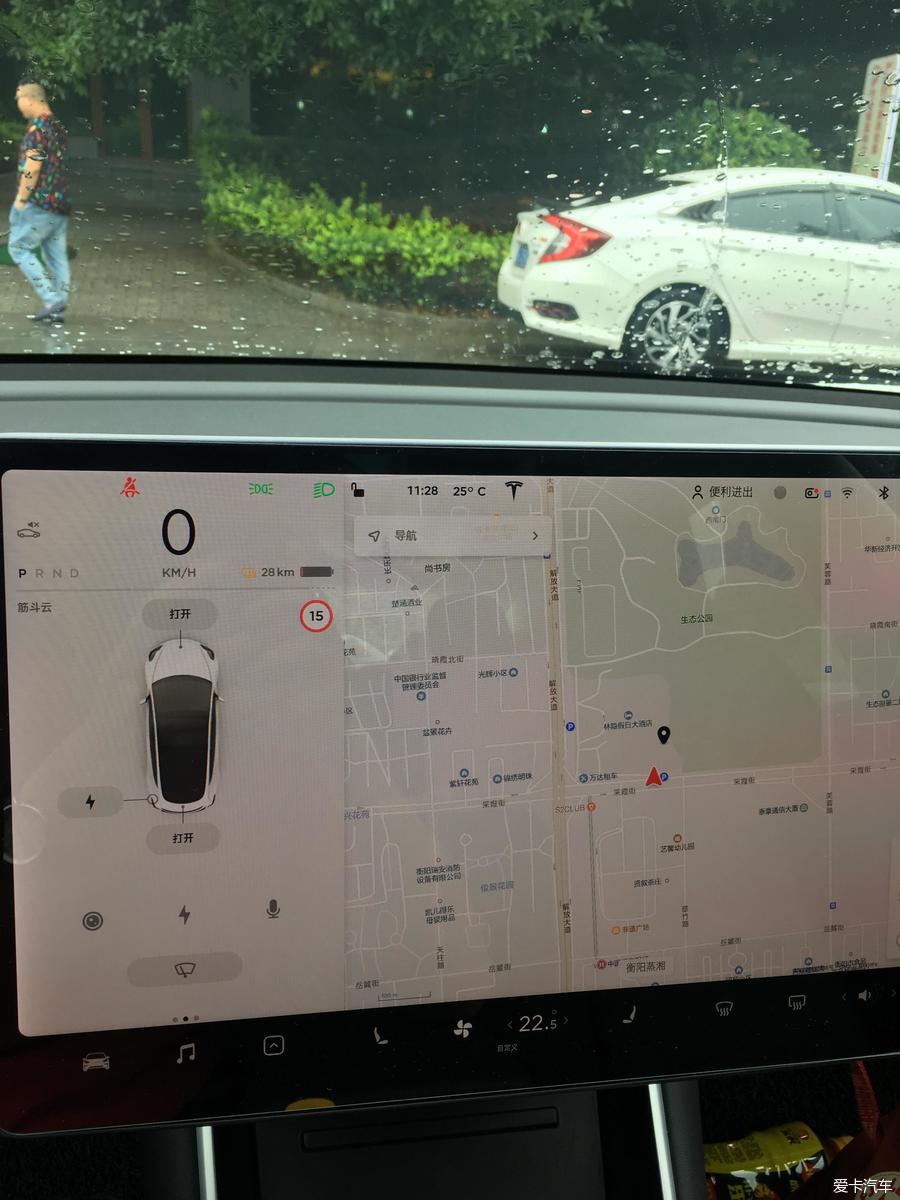特斯拉新款model3真实用车体验,22款特斯拉model3用车10万公里