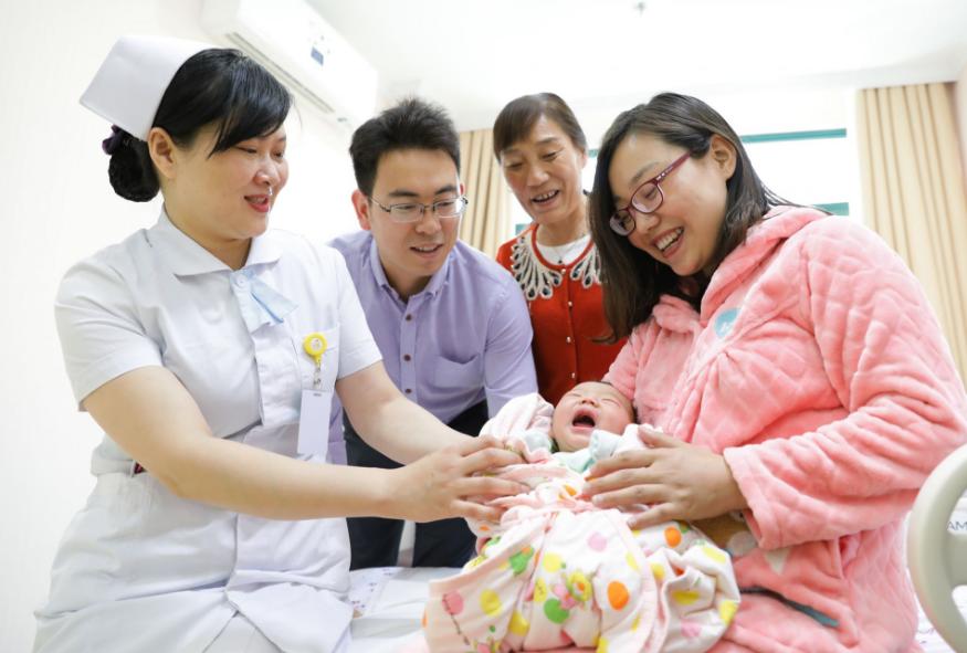 顺产为什么要切一刀,顺产割一刀能看出来吗