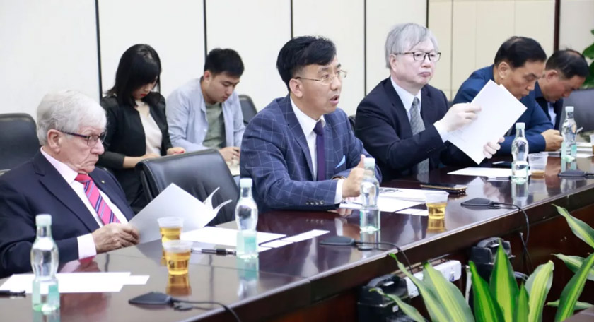 激发工作教育改革新动力，爱华教育携德国教育专家赴深职院交流
