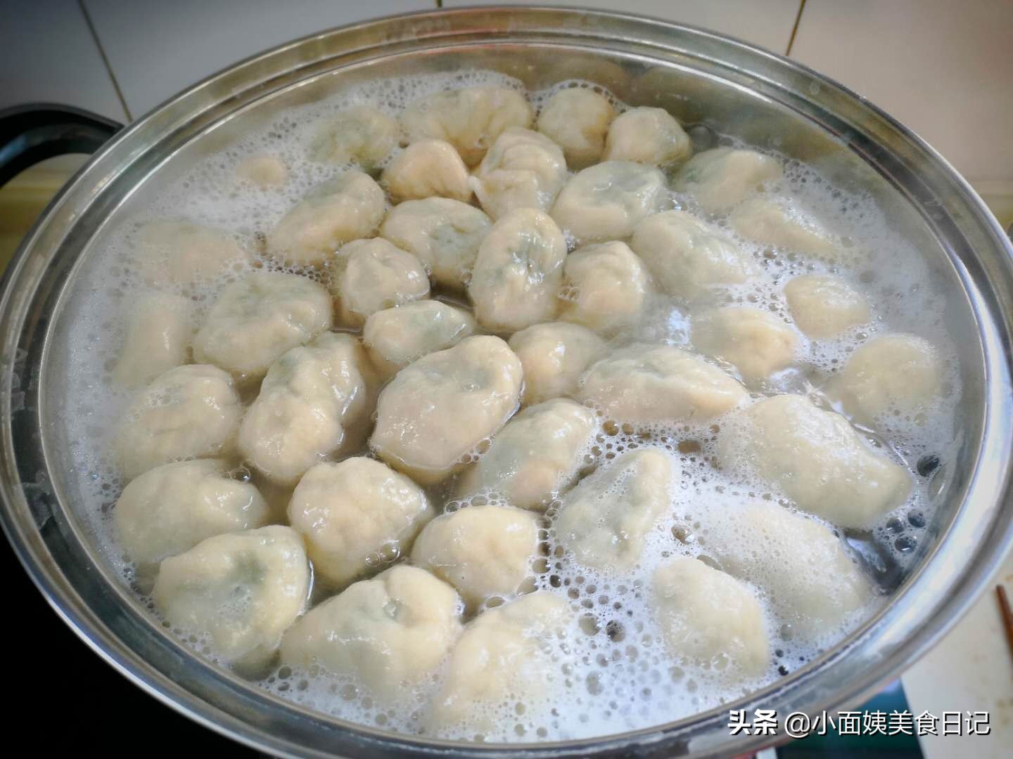 荠荠菜调饺子馅容易干怎么办？加入一些它，细嫩爽口，味道翻几倍