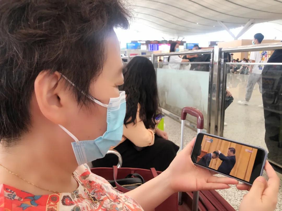 记住他们，纺织行业这些集体和个人获得全国抗疫先进表彰，中国纺联组织收看表彰大会