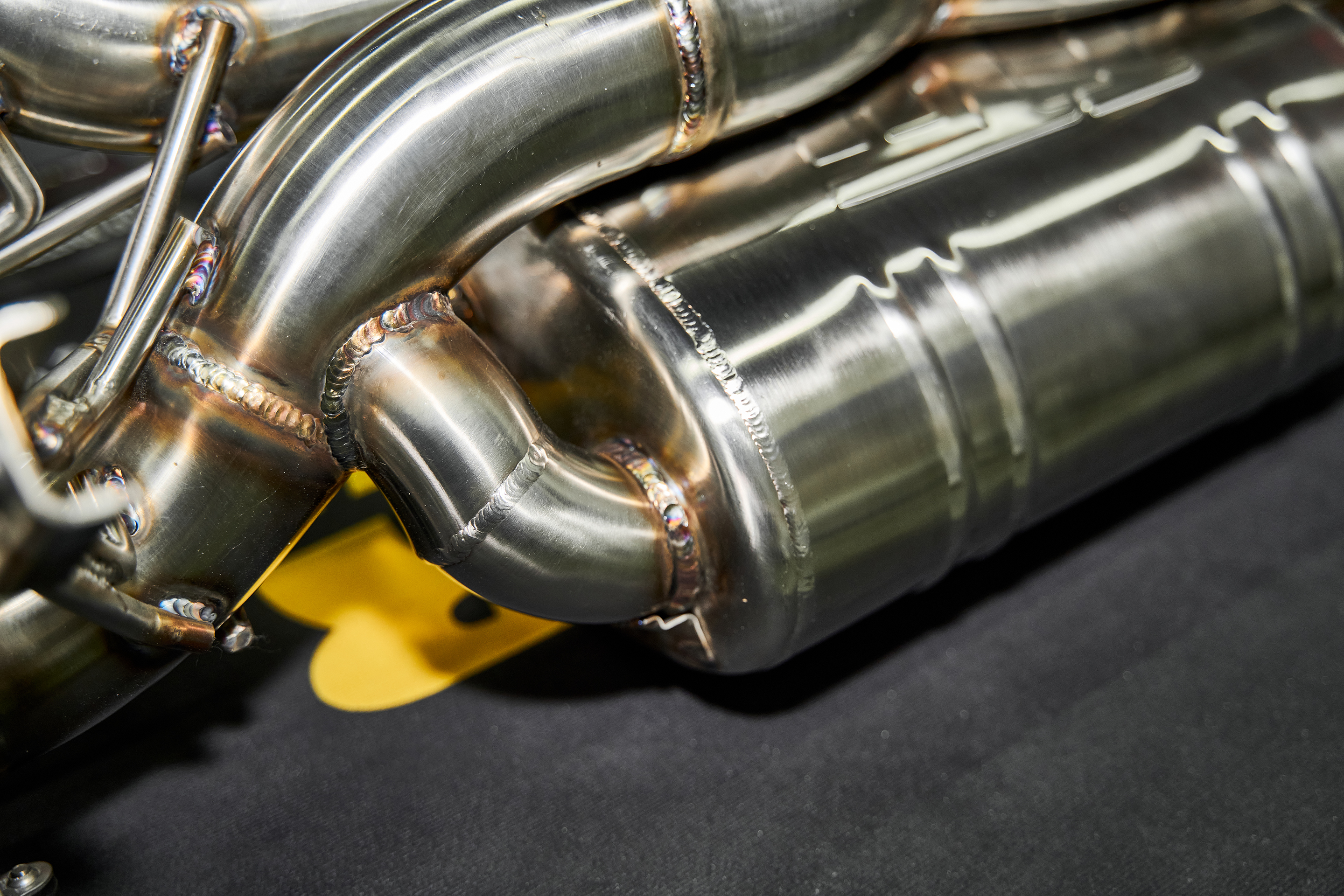 奥迪r8改装最佳效果,奥迪r8改全段排气声浪