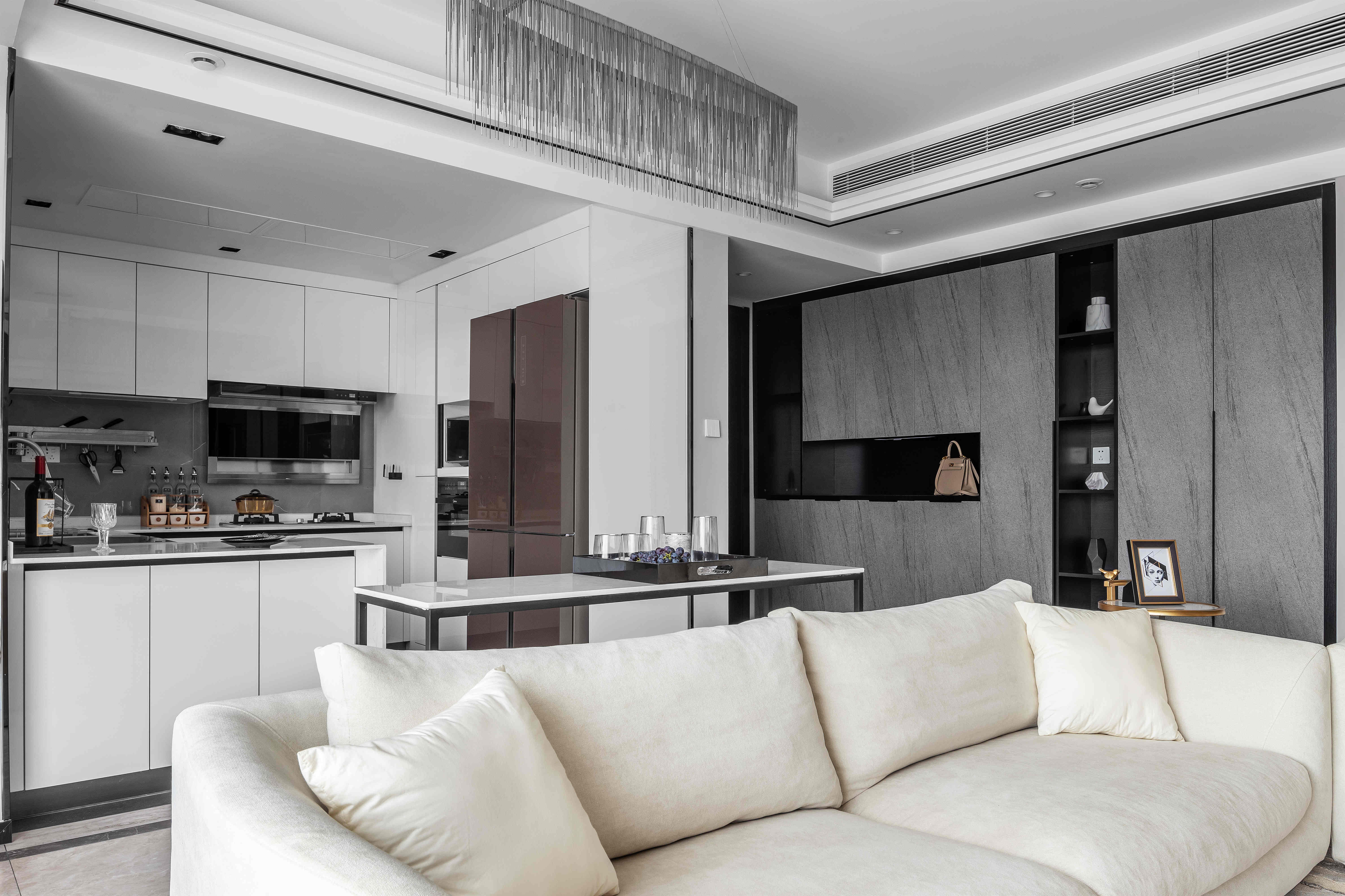 终于出现了！让我一眼爱上的品质感轻奢大house