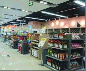 小县城开个进口零食店怎么样,小县城做快消品