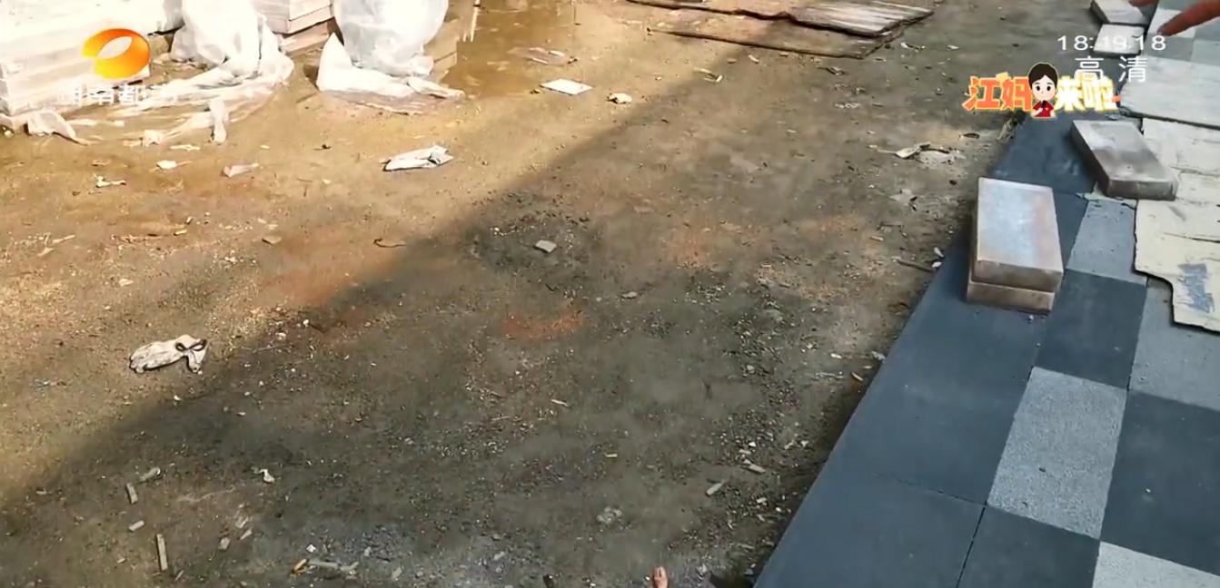 还未交铺、路面泥巴就计租？长沙联诚雅郡商户称“不合理”！如何计租才合理？