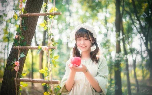 人像发光后期教程,黑色逆光人像后期制作