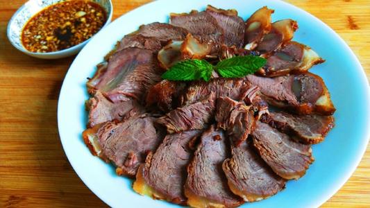 市场上酱牛肉55一斤,酱牛肉一斤成本多少钱