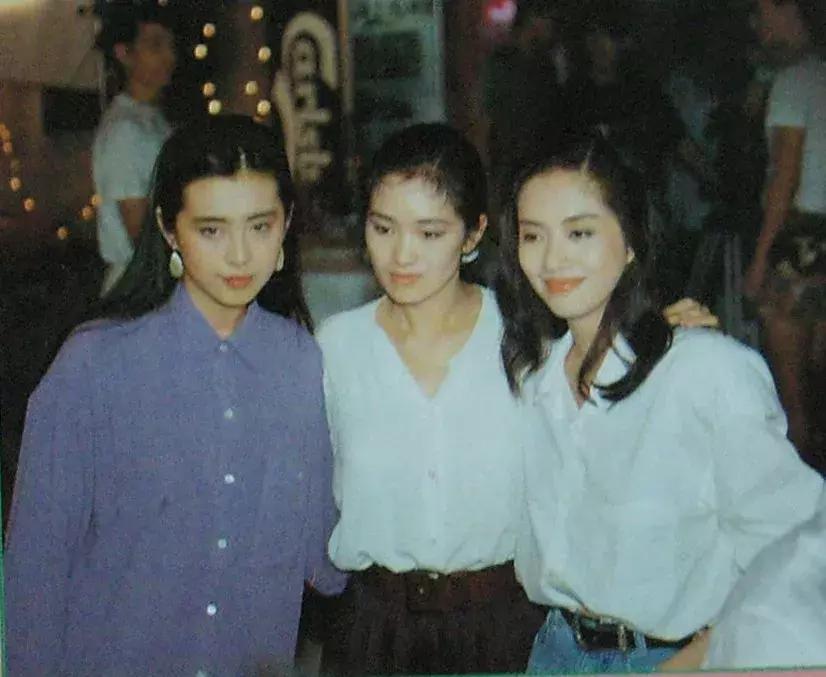 港风必备单品,流行的港风穿搭