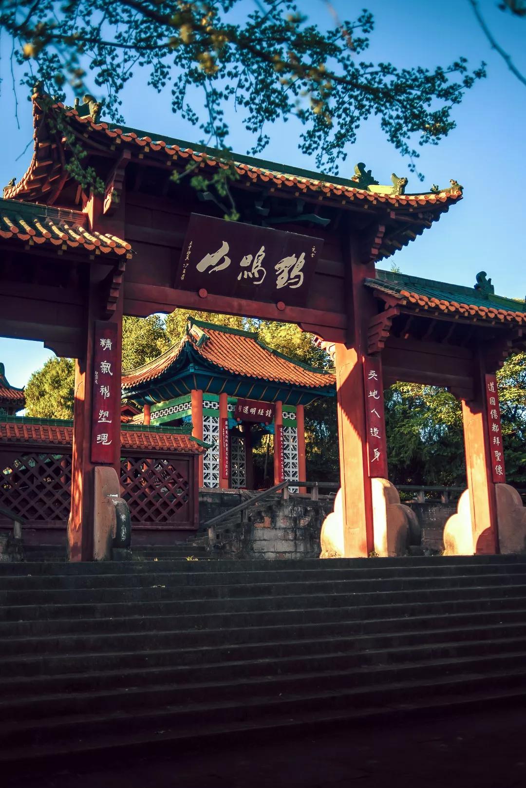 剑阁哪些地方历史悠久,剑阁县的简介