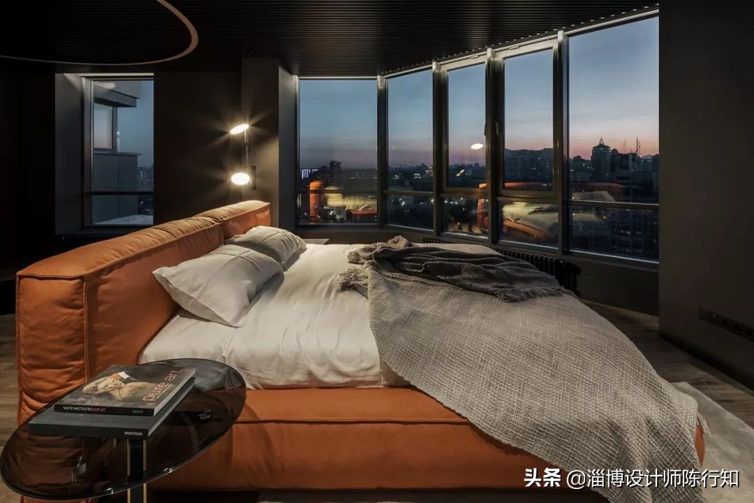 旋转楼梯有没有高端一点的,旋转楼梯适合轻奢风还是新中式