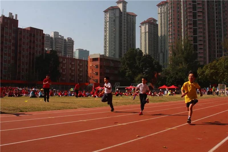 越秀｜太燃！铁一小学的这个体育节活力满满、欢乐满满，还科技感爆棚