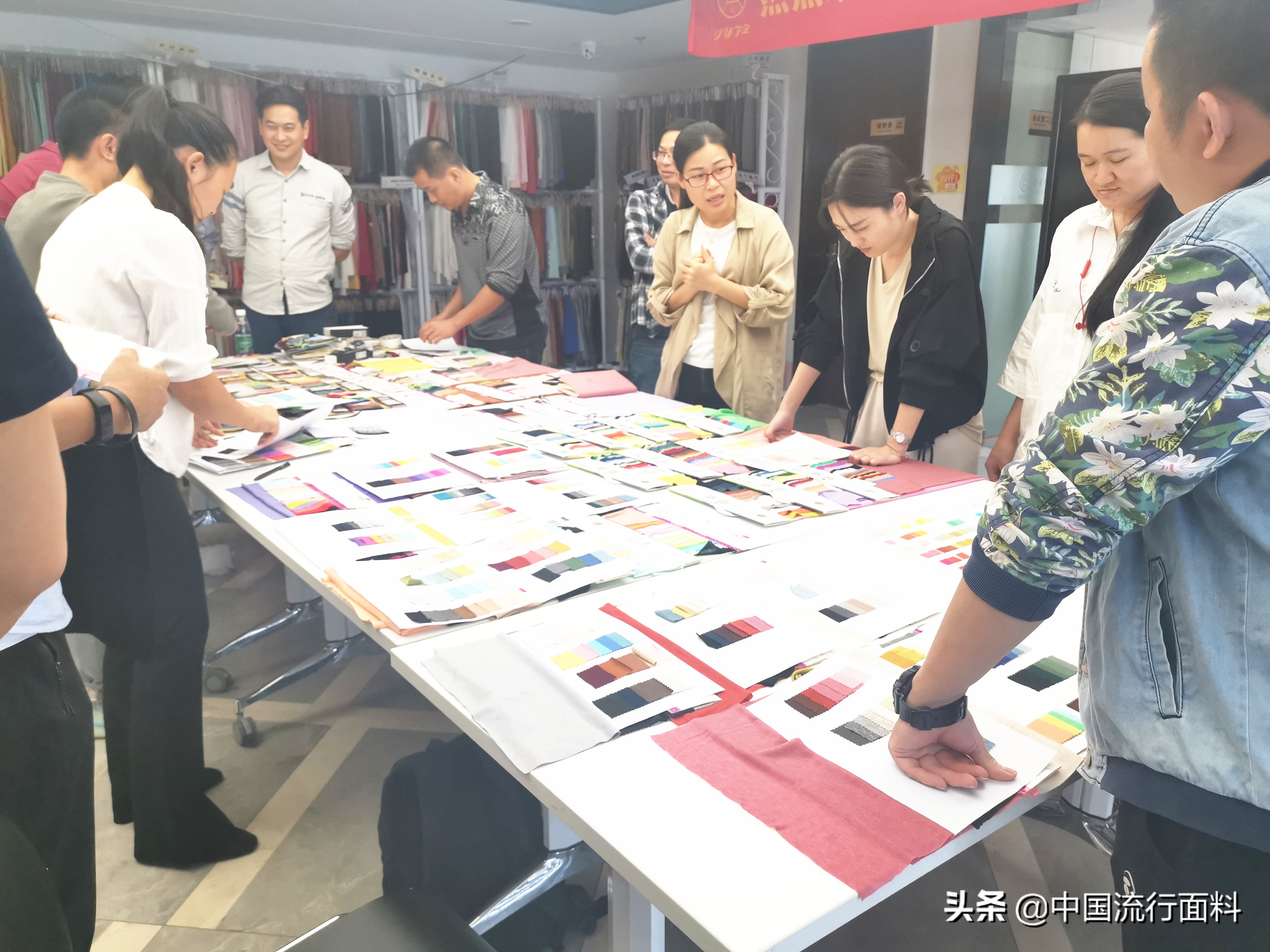 健业：前瞻2021春夏，探路休闲针织面料创新可能|时尚万里行