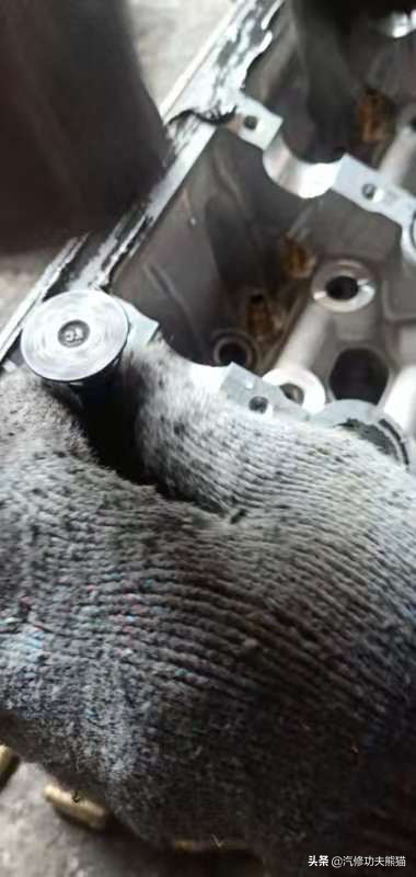 10年斯柯达昊锐1.8t烧机油怎么整,斯柯达昊锐烧机油500公里烧一升