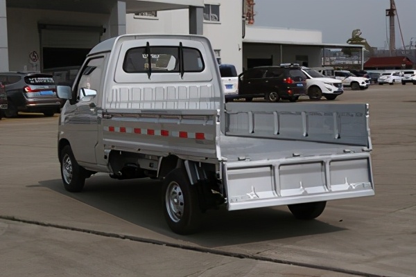 买五菱小卡配送什么,五菱卡车小卡