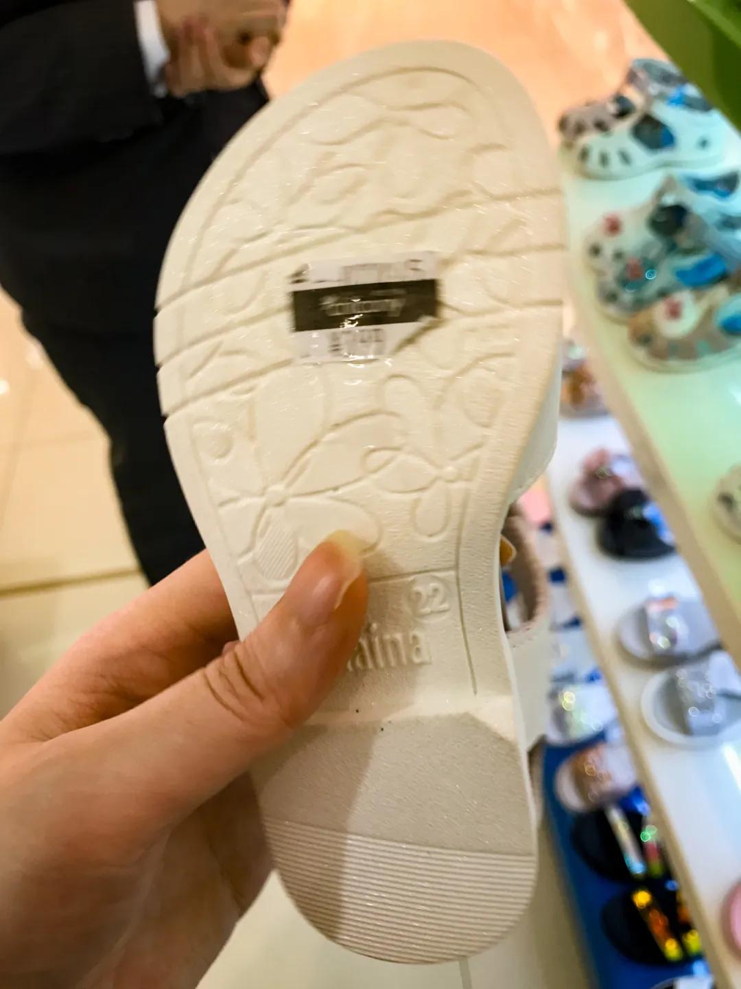 关爱孩子从鞋子开始,关爱宝宝从脚开始