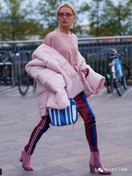 balenciaga粉色蝴蝶结包,balenciaga爆款包