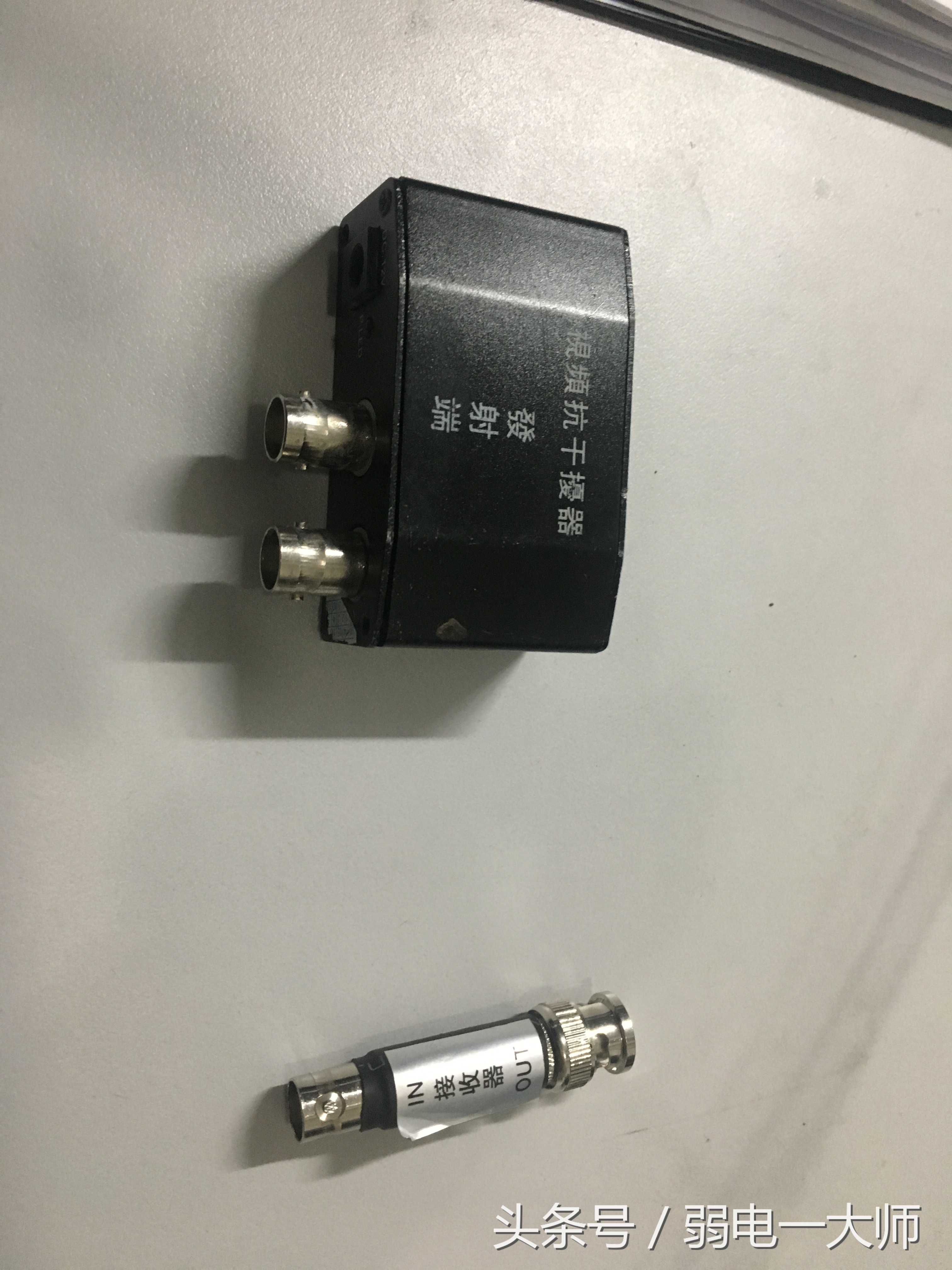 电梯监控画面偶尔清晰偶尔模糊,模拟电梯摄像机模糊