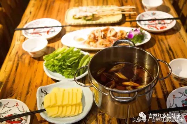 这家藏在吉林市CBD商圈的“深夜食堂”​2.0版，和剧里的不太一样