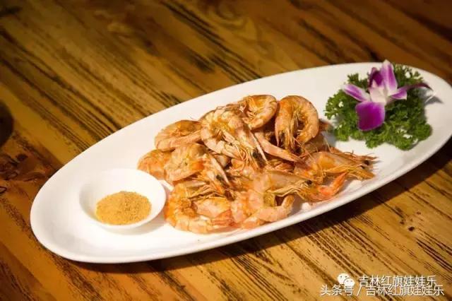 这家藏在吉林市CBD商圈的“深夜食堂”​2.0版，和剧里的不太一样