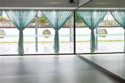 澶儕鑹虫柊涓紡鍥灄鏃犳硶鎷掔粷鐨勭編,鐝犳捣涓滄柟鍥灄鍏嶈垂鏅偣