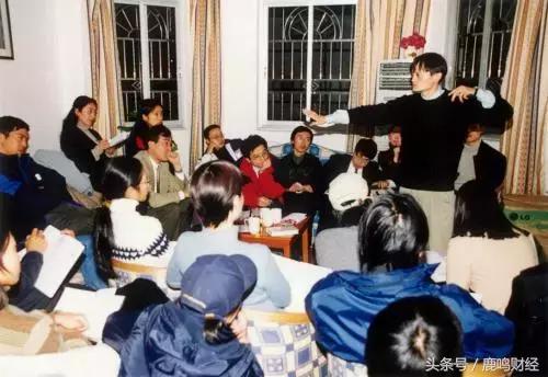 蔡崇信打球、刘炽平从政？马云和马化腾背后男人的对决