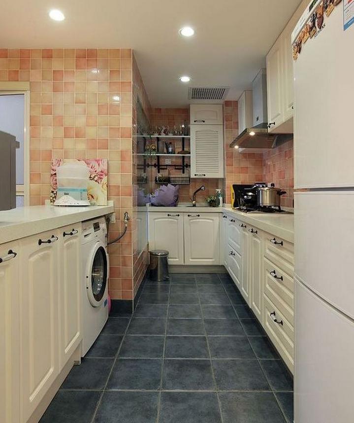 装修房子洗衣机安置在厨房,洗衣机下排水怎么安置