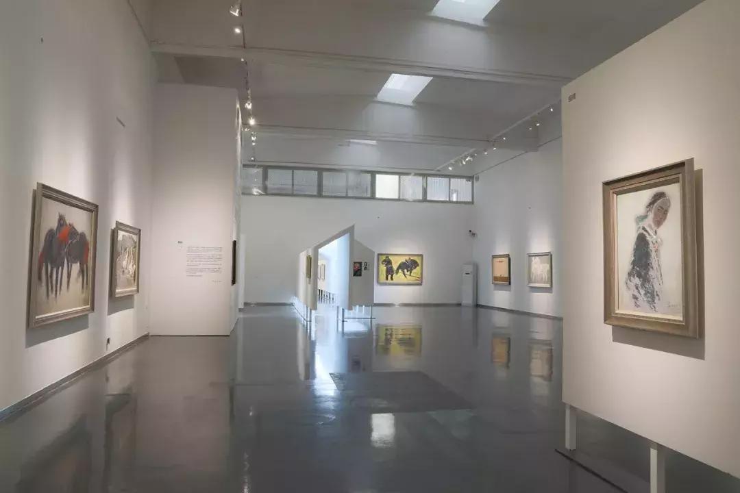 诗与史的油画表达｜“立木—妥木斯艺术展”在势象空间开幕